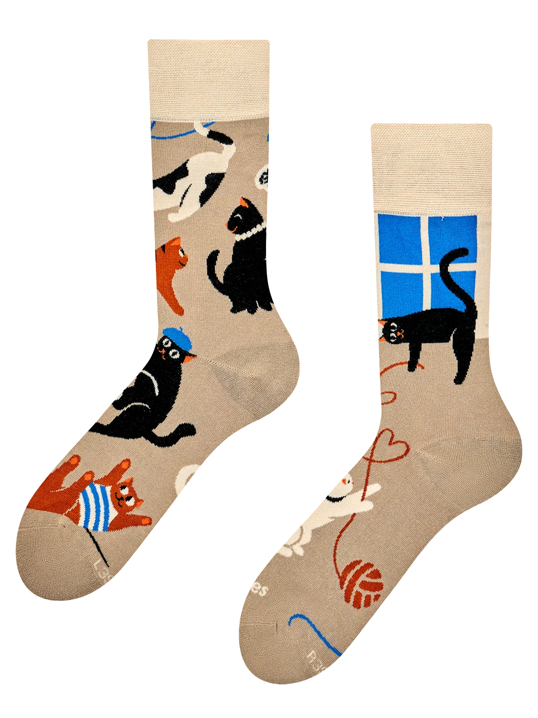 bamboo-regular-socks-cat-romance-32/32d2fb006b20750d0d77b7b755cbf46d20dba64c