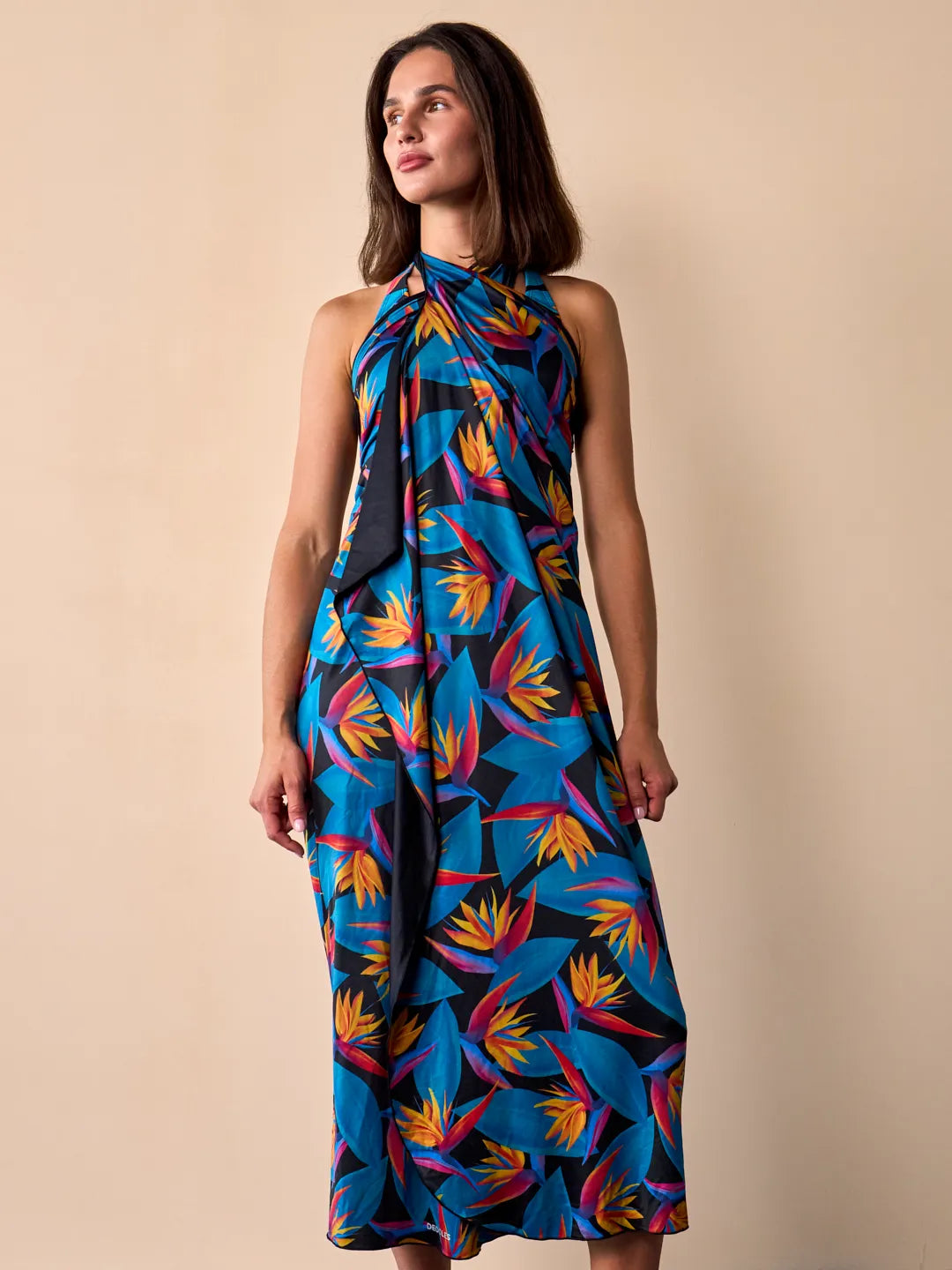 beach-sarong-bird-of-paradise-8c/8cb3b51a064334d26959cc3ecc4a64337c44b00c
